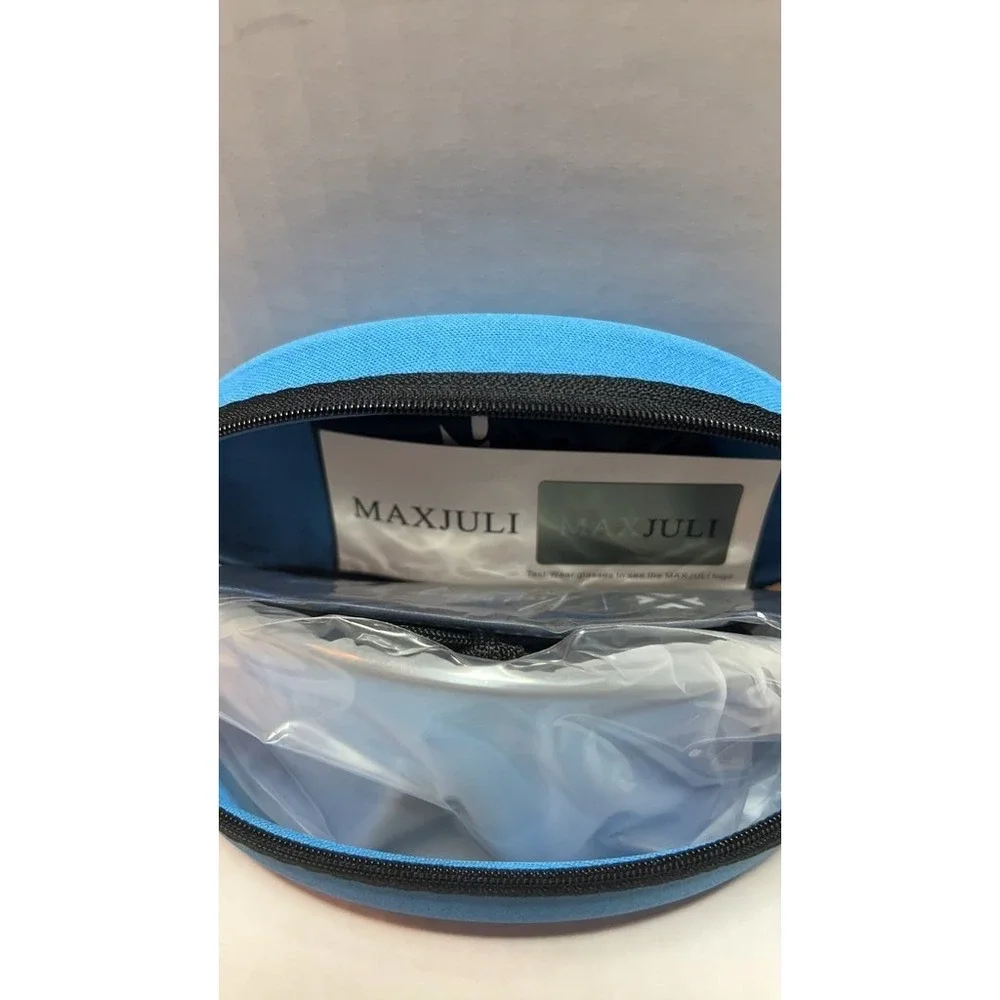 MAXJULI‎ Sports Sunglasses with Blue Case
